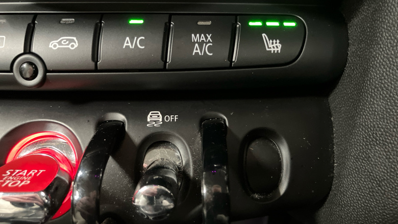 MINI Hatchback 2.0 Cooper S Exclusive II 5dr Auto [Comfort/Nav] Petrol Hatchback